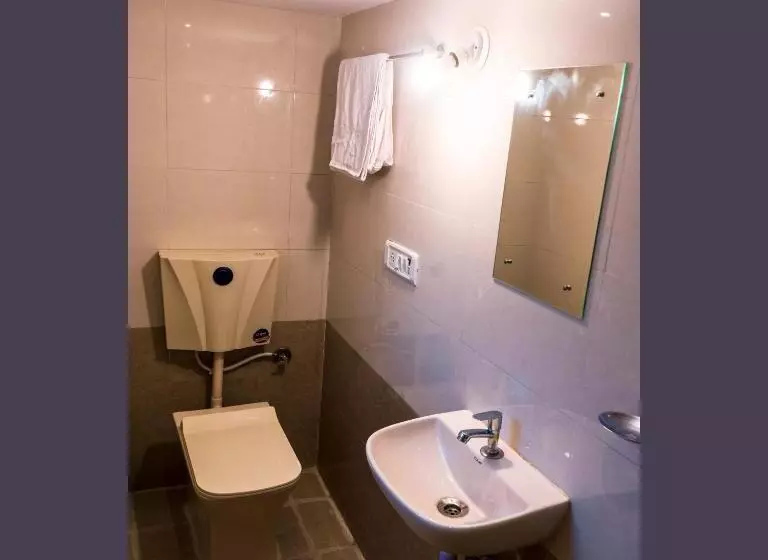 Hotelli Anandvan Beach Resort