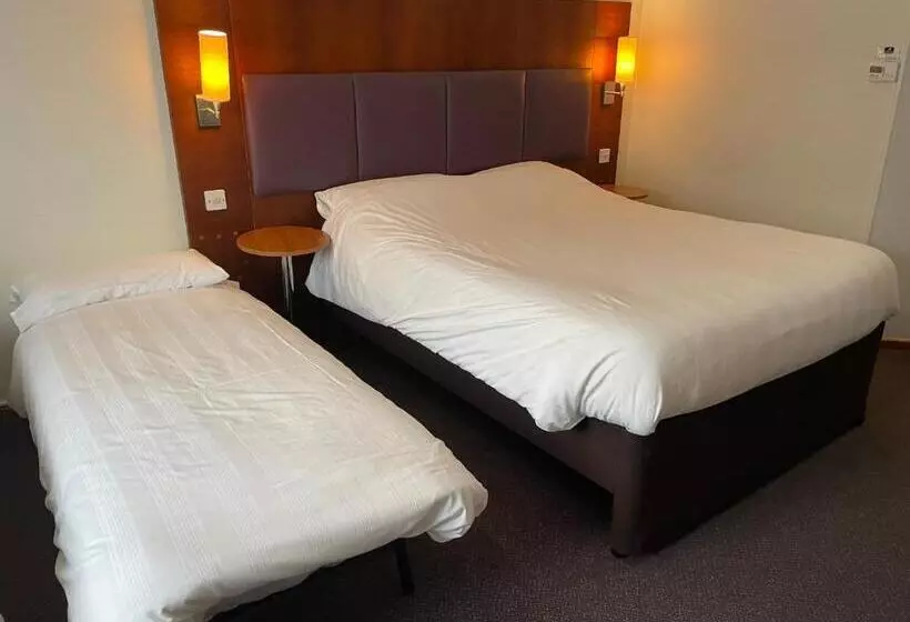 Hotelli Cat & Lion Country Pub And