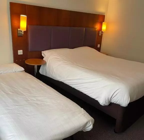 Hotelli Cat & Lion Country Pub And