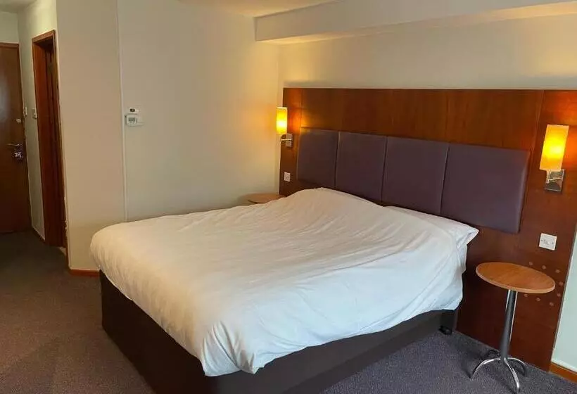 Hotelli Cat & Lion Country Pub And