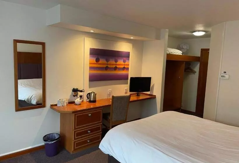 Hotelli Cat & Lion Country Pub And