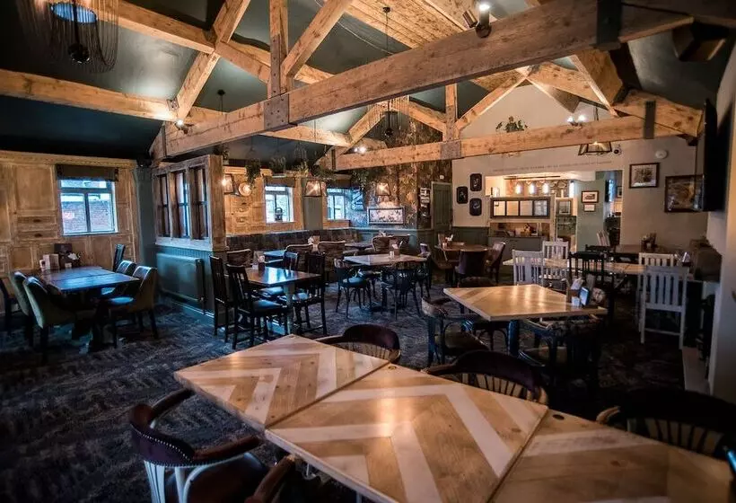 Hotelli Cat & Lion Country Pub And