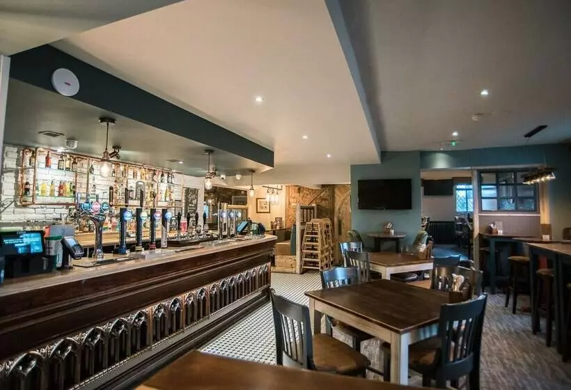 Hotelli Cat & Lion Country Pub And