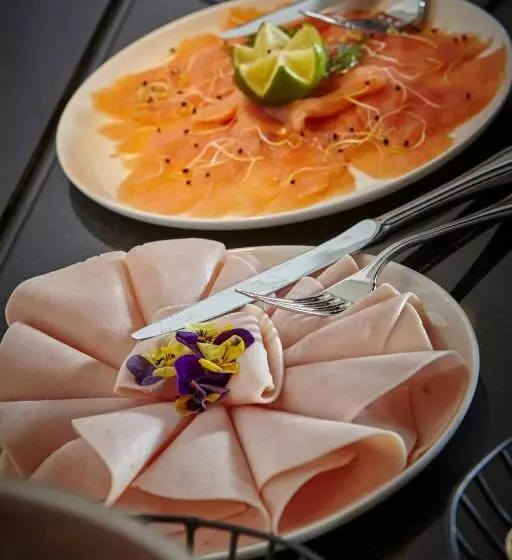 La Licorne Hotel & Spa Troyes Mgallery