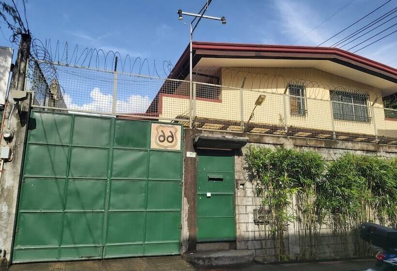 هتل Oyo 916 Angel S Boardrooms