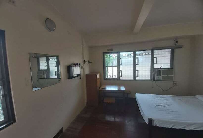 هتل Oyo 916 Angel S Boardrooms