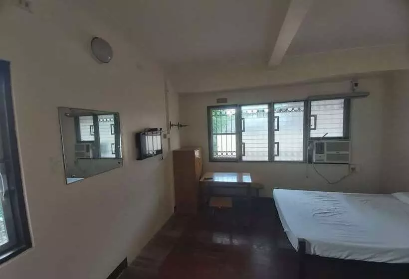 Hotelli Oyo 916 Angel S Boardrooms