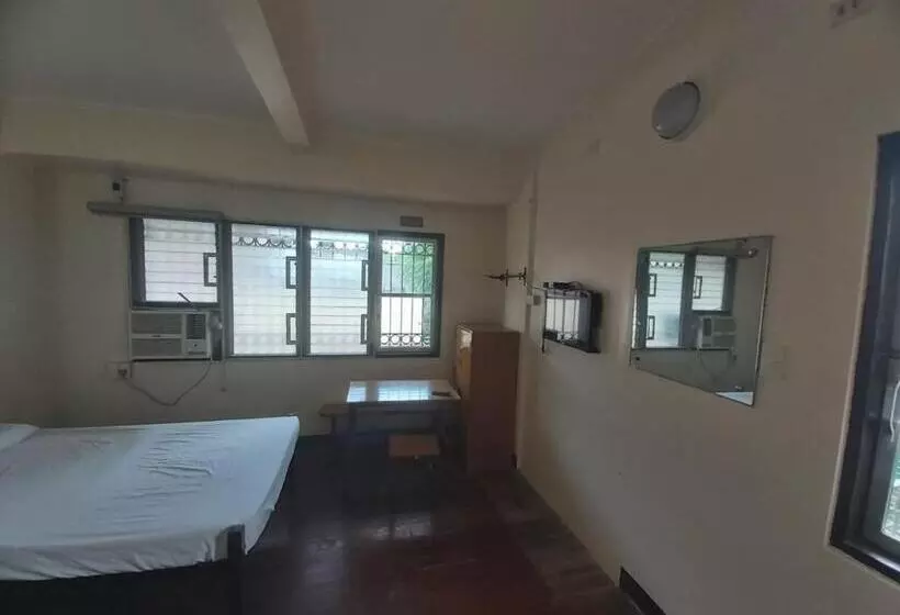 Hotelli Oyo 916 Angel S Boardrooms