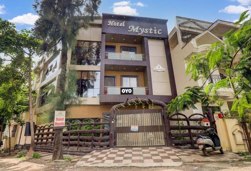 בית מלון כפרי Oyo Flagship 70371 Mystic