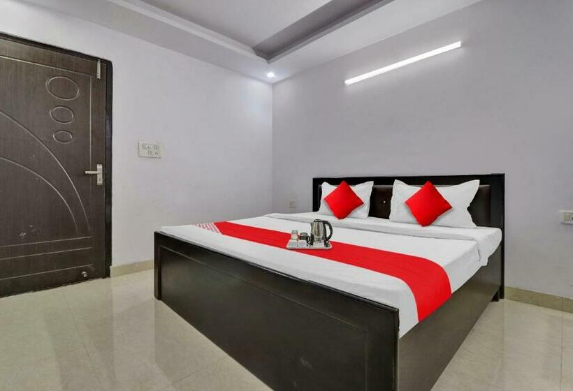 Hotel Flagship Rawat Homestay