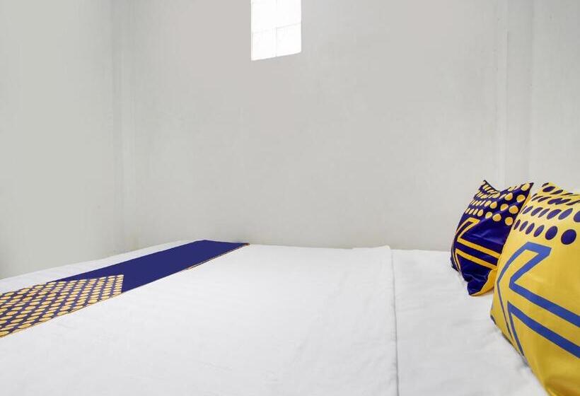 Hotell Spot On 91935 Hellena Guesthouse