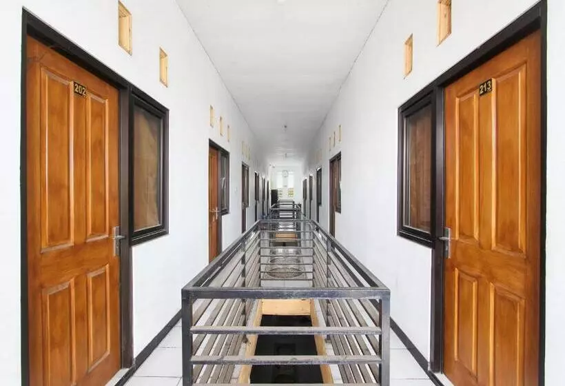 Hotel Spot On 91935 Hellena Guesthouse