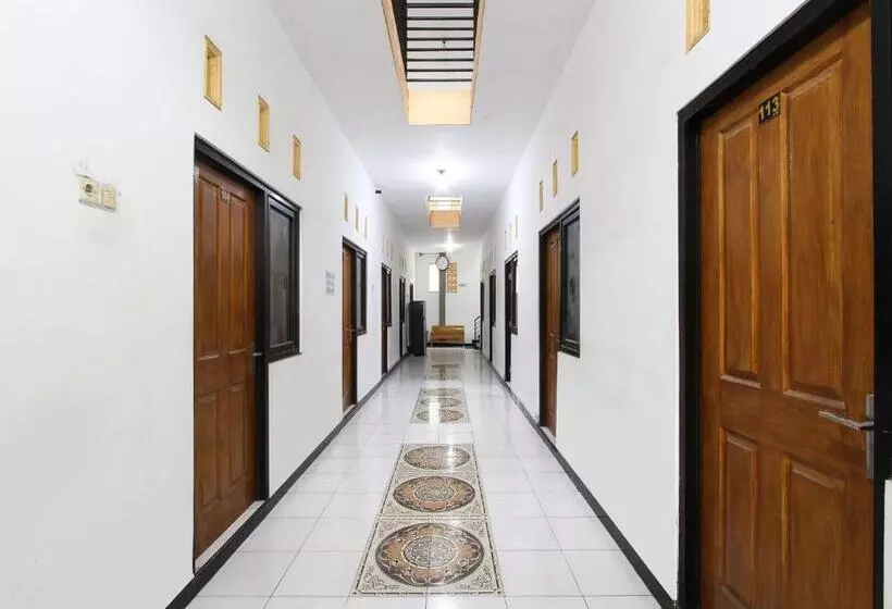 Hotel Spot On 91935 Hellena Guesthouse