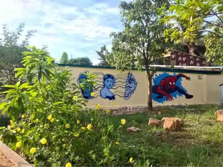 هتل Villa Kampot Cafe