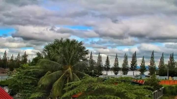 هتل Villa Kampot Cafe