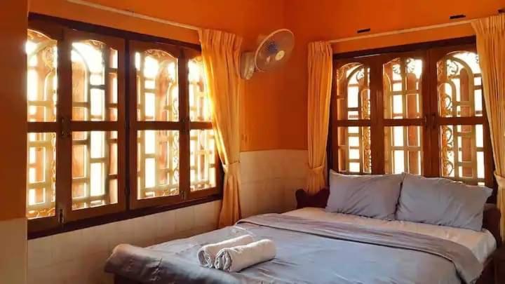 هتل Villa Kampot Cafe