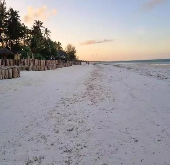 La Playa Paradise Resort
