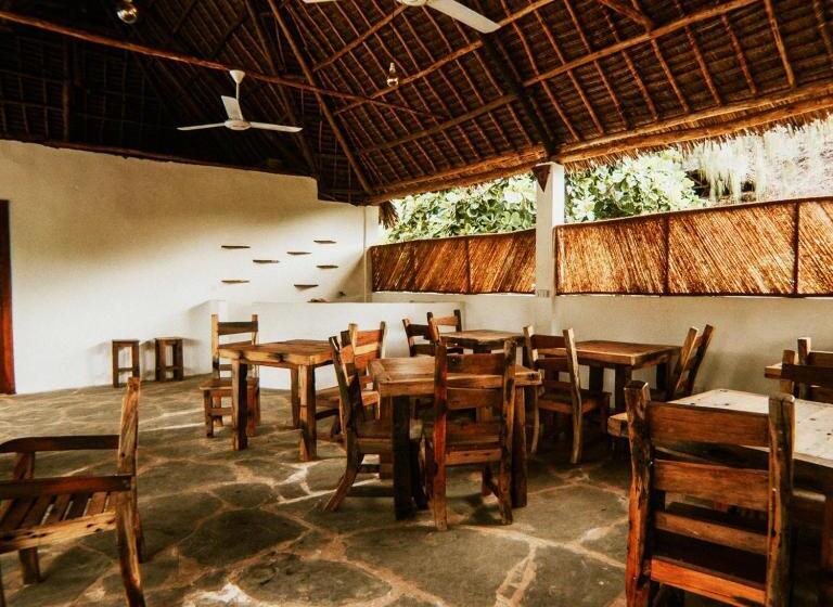 La Playa Paradise Resort