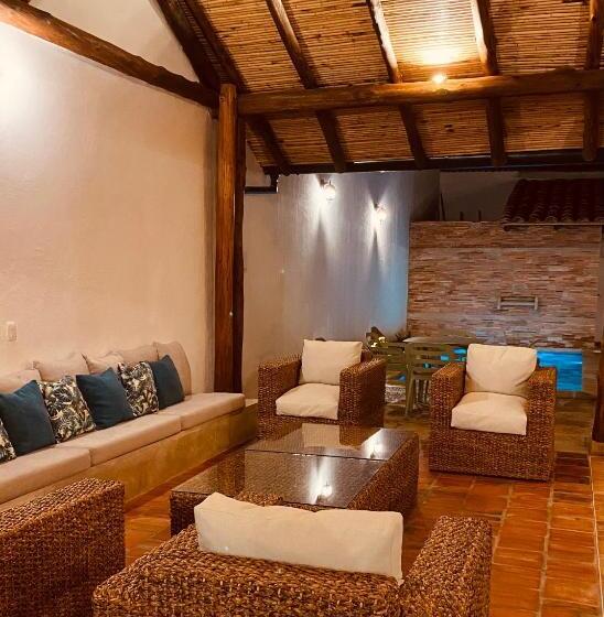 פנסיון Casa Santo Domingo Guadalupe Santander