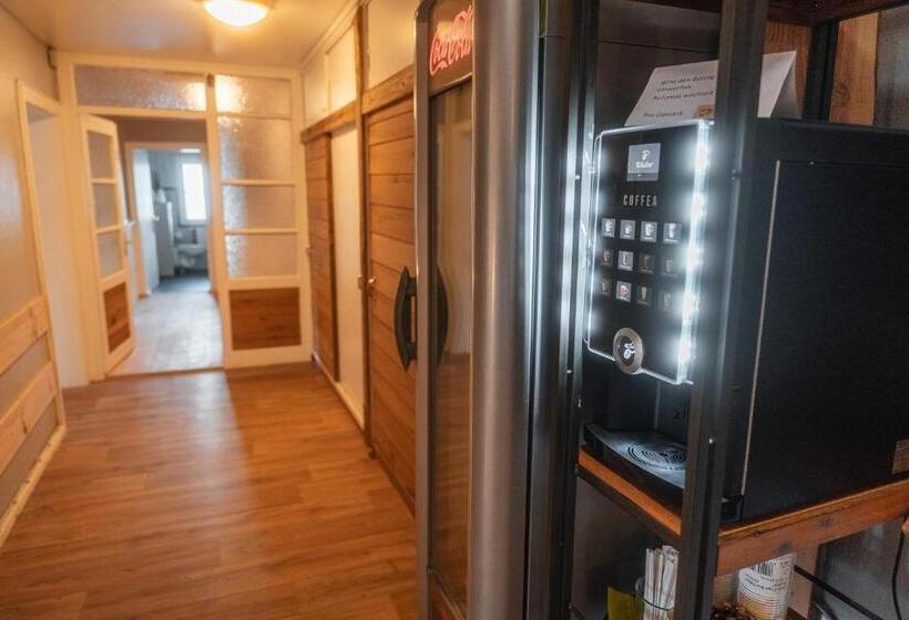 پانسیون Hostel   Ron`s Guesthouse