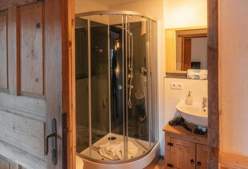 پانسیون Hostel   Ron`s Guesthouse