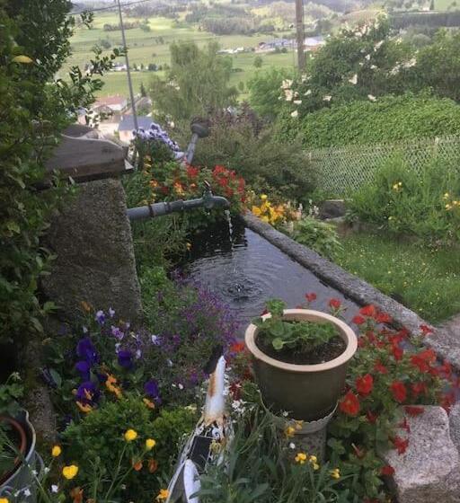 膳宿费 Les Genêts