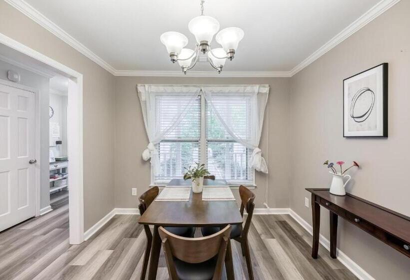 Relaxing Home Close The Battery/mins To Everything