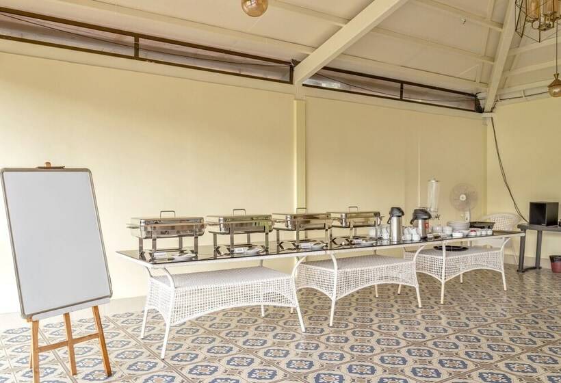 Skon Morjim Beach Resort By Orion Hotels