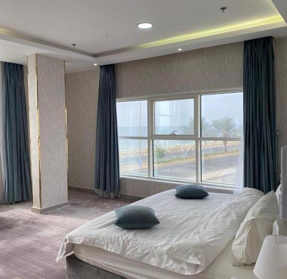 فندق روزلاند املج الشاطئ