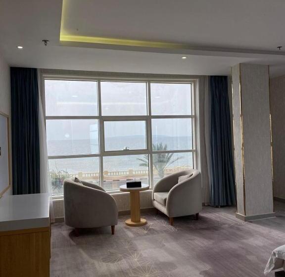 فندق روزلاند املج الشاطئ