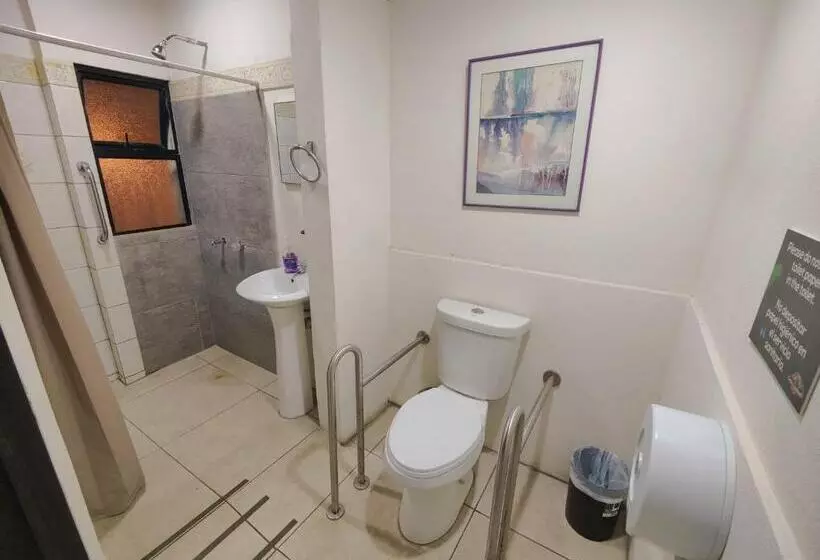 ベッドアンドブレックファースト Casa Escalante Hostel