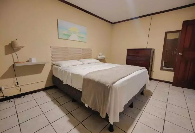 ベッドアンドブレックファースト Casa Escalante Hostel