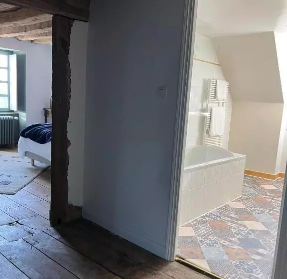 ベッドアンドブレックファースト Mercier De Montigny   Les Chambres Du Beffroi   Spa Et Massage