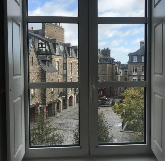 مبيت وإفطار Mercier De Montigny   Les Chambres Du Beffroi   Spa Et Massage