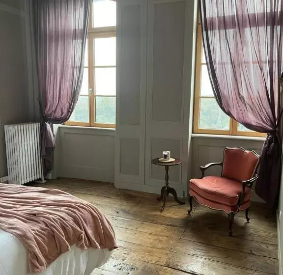 ベッドアンドブレックファースト Mercier De Montigny   Les Chambres Du Beffroi   Spa Et Massage