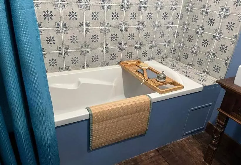 ベッドアンドブレックファースト Mercier De Montigny   Les Chambres Du Beffroi   Spa Et Massage