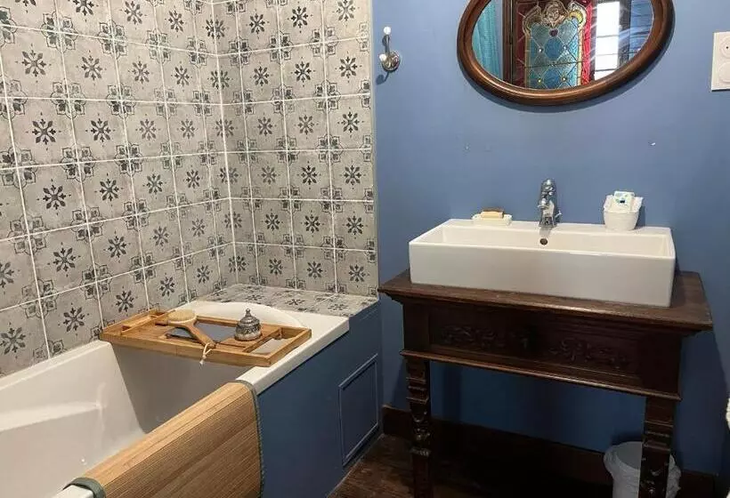 ベッドアンドブレックファースト Mercier De Montigny   Les Chambres Du Beffroi   Spa Et Massage