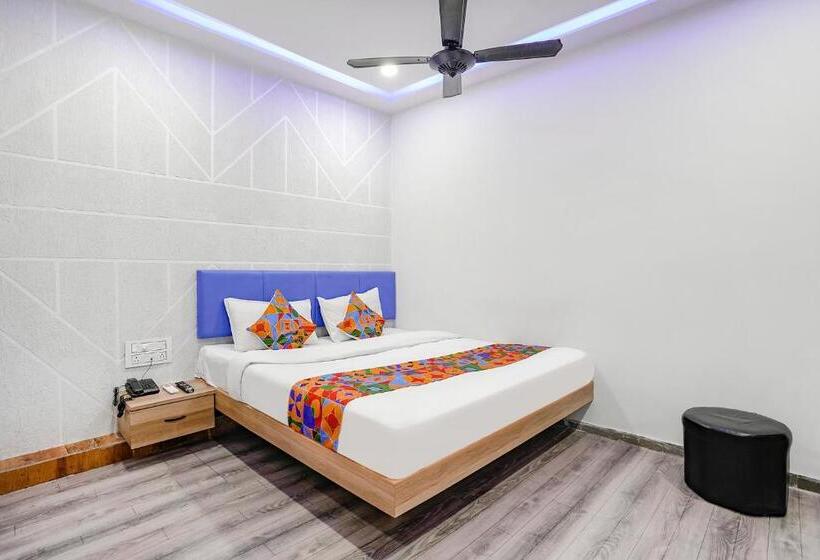 Fabhotel Vrundavan, Athwa