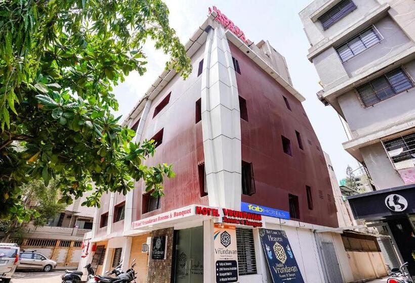 Fabhotel Vrundavan, Athwa