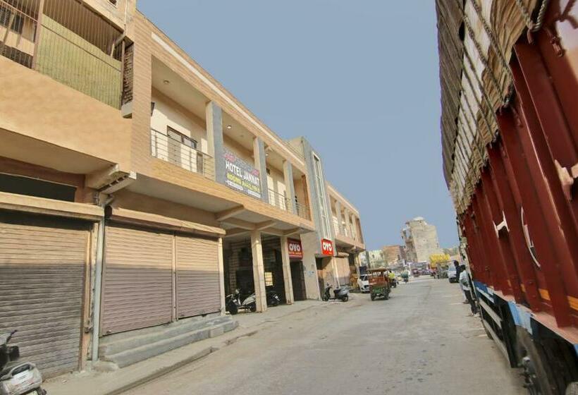 Flagship Hotel Jannat Near Rithala Metro Station