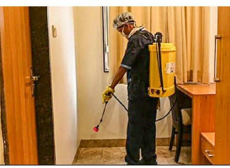 Отель Business Club Near Delhi Airport