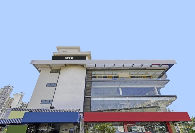 هتل Collection O Sri Sai Ram Suites