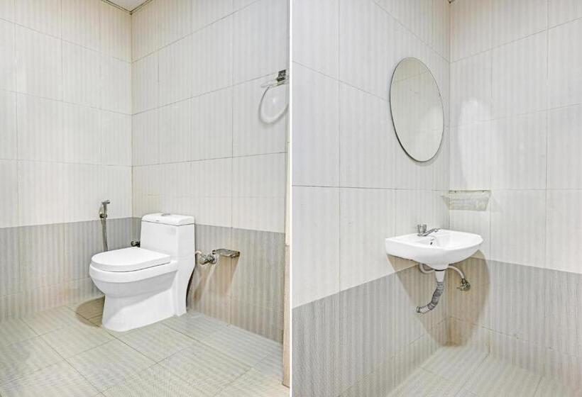 هتل Collection O Sri Sai Ram Suites