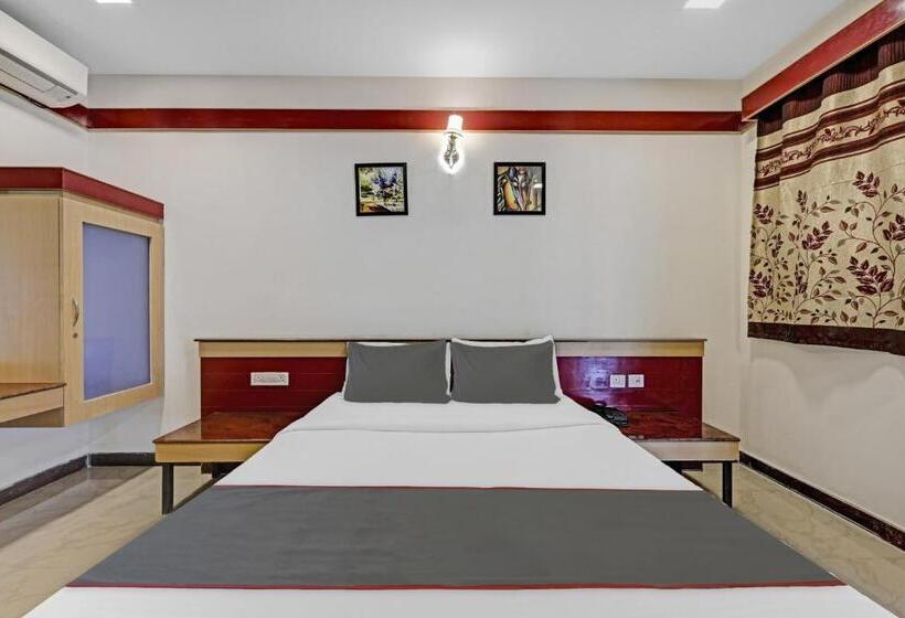 هتل Collection O Sri Sai Ram Suites