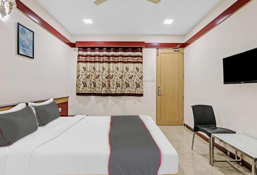 هتل Collection O Sri Sai Ram Suites