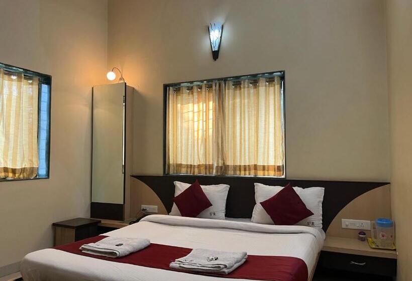 Отель S2 Residency