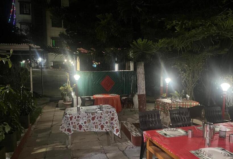 Отель S2 Residency