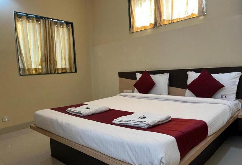 Отель S2 Residency