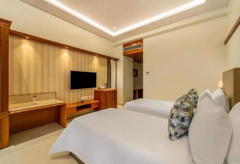 Hotelli Shyama Sarovar Portico