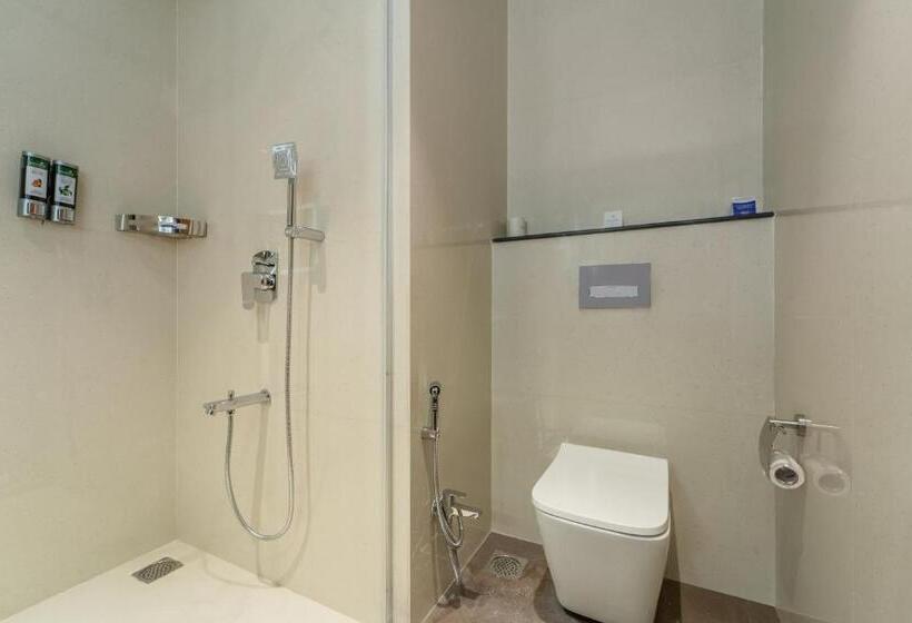 호텔 Shyama Sarovar Portico